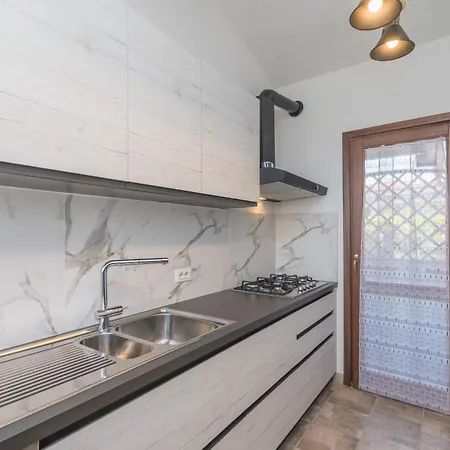 - Aliterno V5 Apartment Olbia